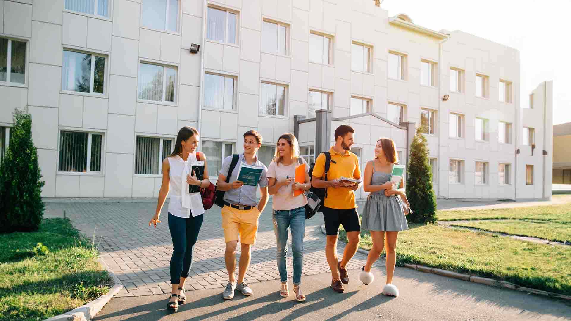 Choosing the Right University in New Zealand